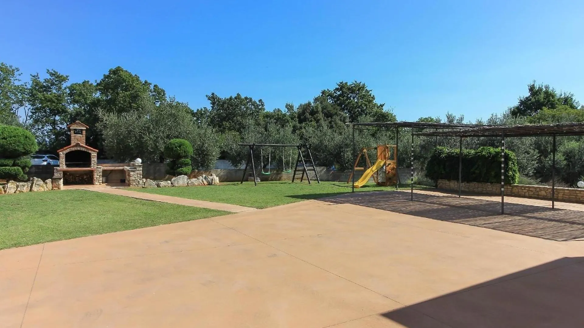 Holiday home Ferienhaus Mit Privatpool Fuer 8 Personen Ca 210 Qm In Pavicini, Istrien Suedkueste Von Istrien